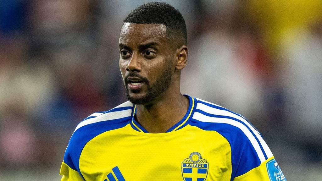 Barcelona Pantau Situasi Alexander Isak, Gagal Total di Liverpool Langsung Dilirik Blaugrana
