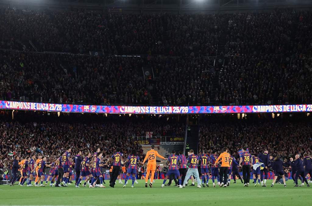 Tampak proyek renovasi stadion Camp Nou baru di Barcelona yang memiliki fasilitas modern dan kapasitas besar untuk menggelar turnamen sepak bola internasional.
